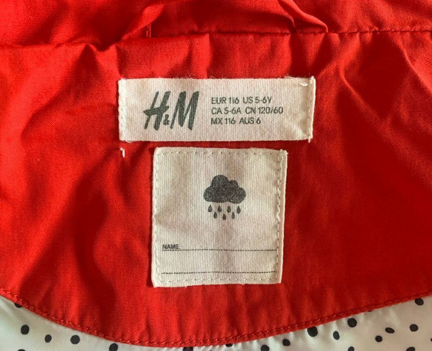 Вітронепроникна куртка для дівчинки H&M.