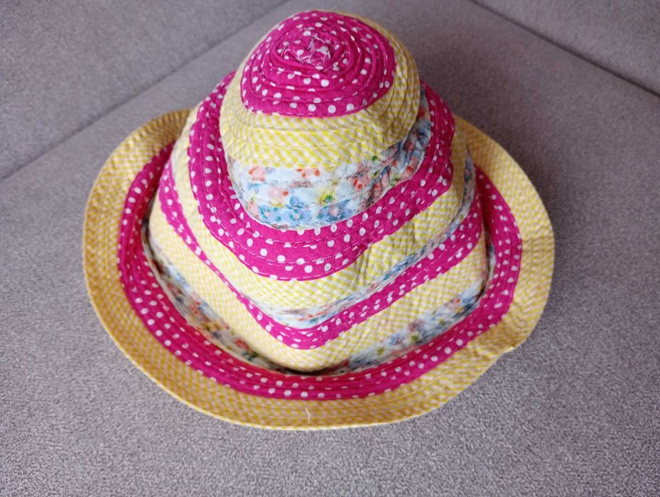 Sprzedam kapelusz dla dziewczynki