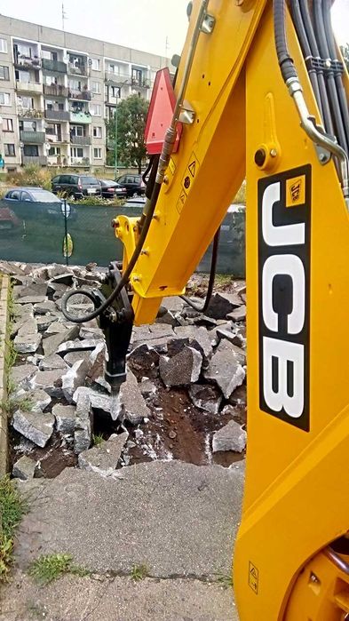 Usługi koparko ladowarka