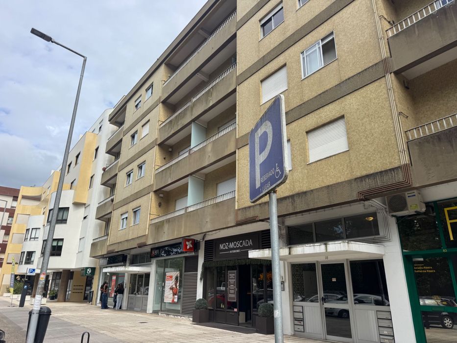 Arrenda-se T3 no centro da cidade de Barcelos!