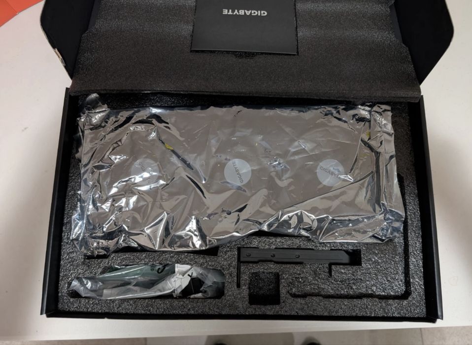 Відеокарта GIGABYTE GeForce RTX 4080 SUPER GAMING OC 16G