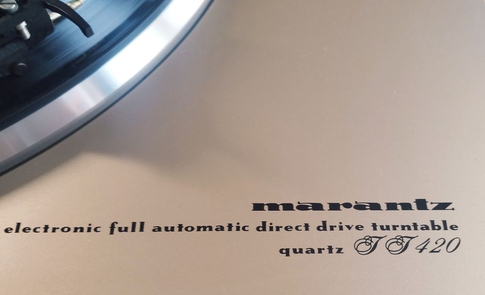 Gira Discos Marantz TT 420