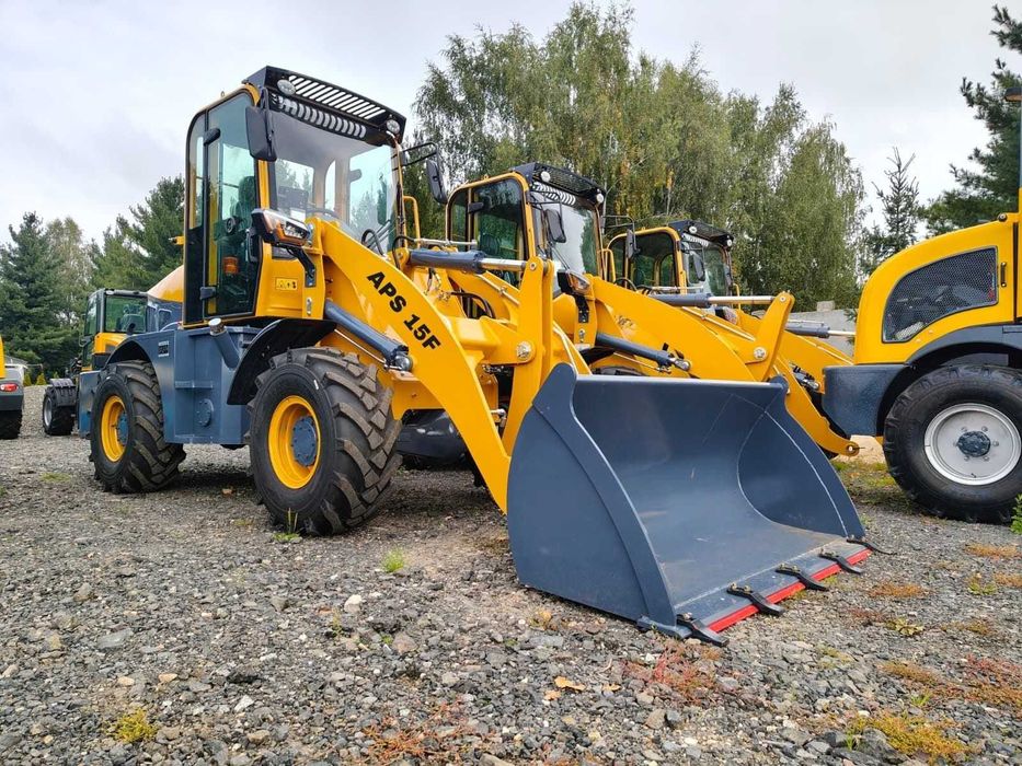 Ładowarka APS 15F – Nowa | Udźwig 1500 kg | 0,6 m³ | Gwarancja