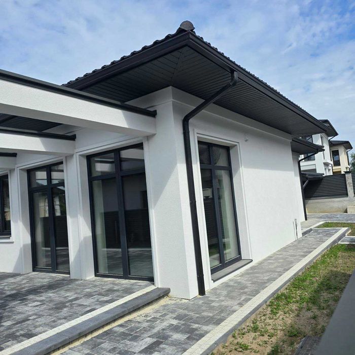 Продаж сучасного одноповерхового котеджу у с.Конопниця