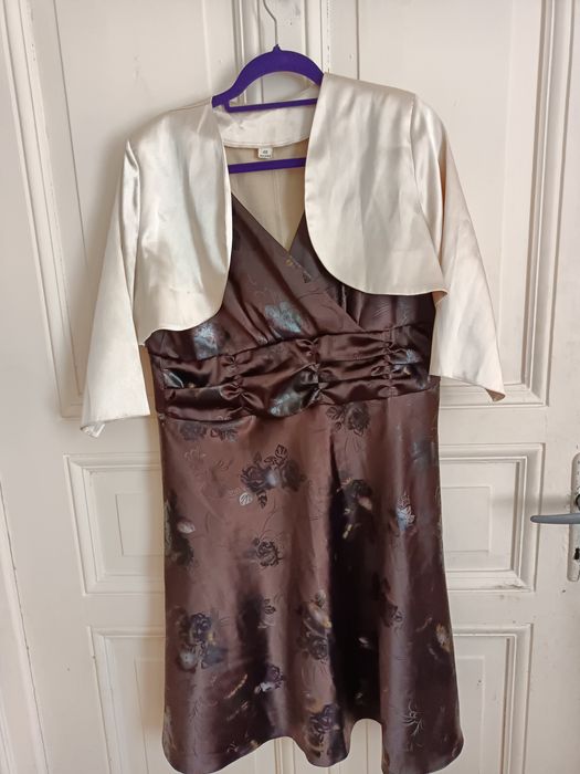 Sukienka plus narzutka