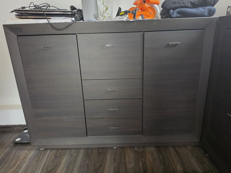 Meble sprzedam  są używane