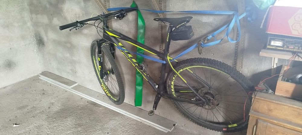 Vendo ou troco Bicicleta Scott Scale 900 RC -2016- Alto desempe