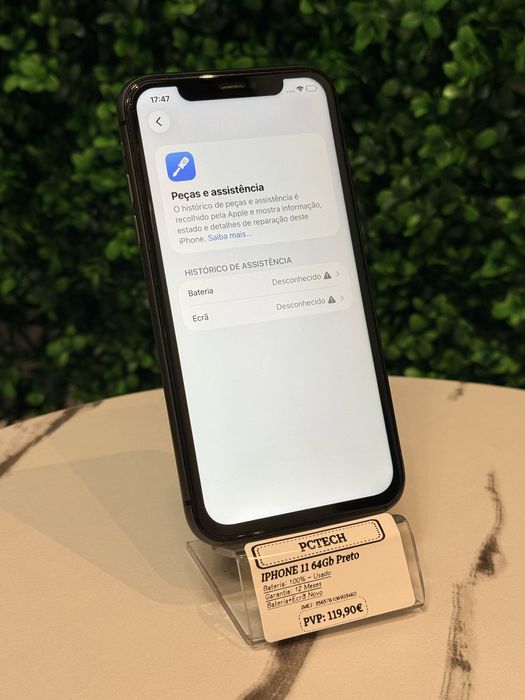 Apple iPhone 11 64Gb Preto - Pague em até 3x