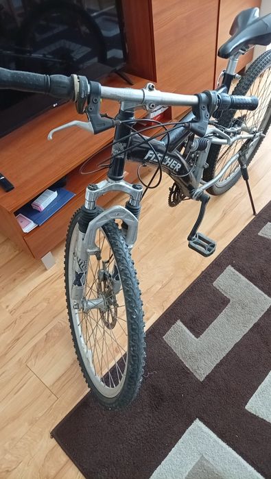 Rower górski, jeździ do drobnej naprawę