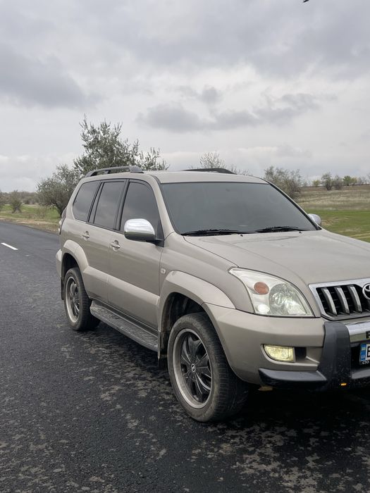 ЖИВОЙ!!! Toyota land cruiser prado 2004    2.7 газ/бензин,  автомат