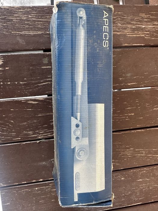 Дверний дотягувач дверной довочик