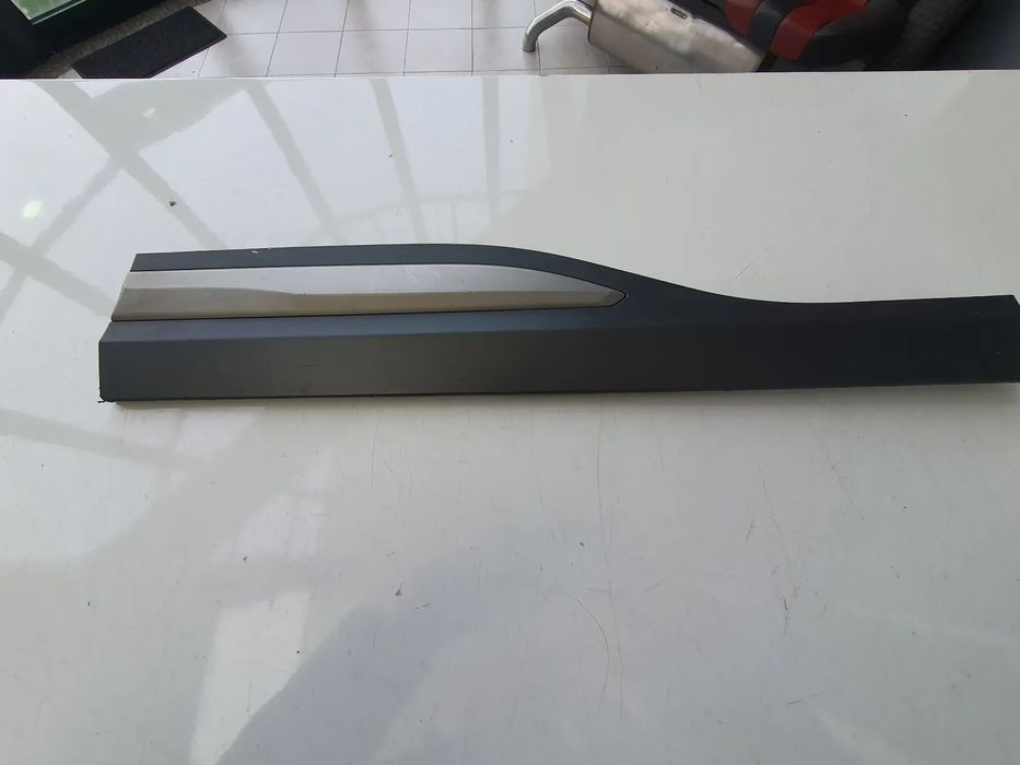 FRISO TRAS ESQUERDO HYUNDAI KAUAI / 87731J9500
