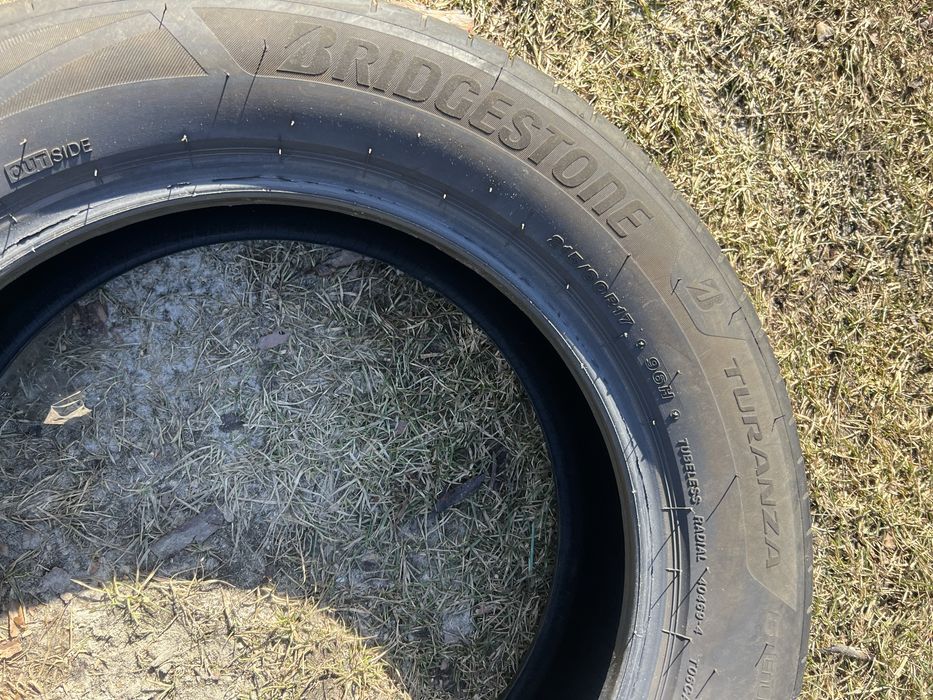 Резина літо 215 60 r17 bridgestone