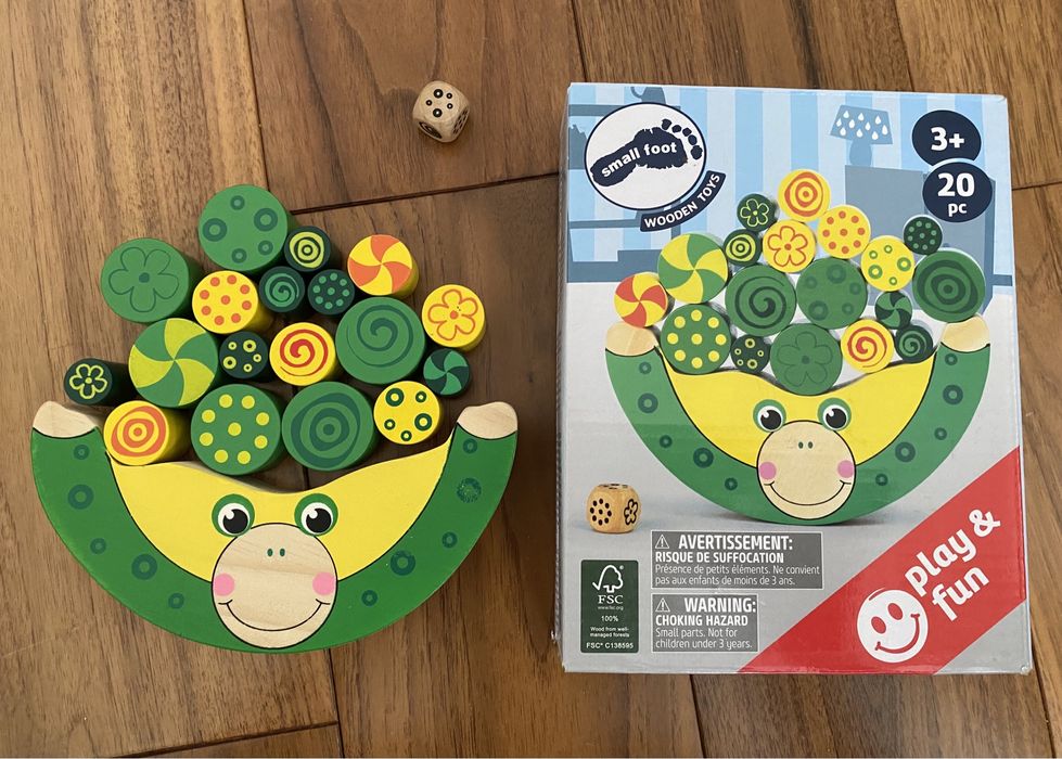 Деревянный балансир лягушка  Legler