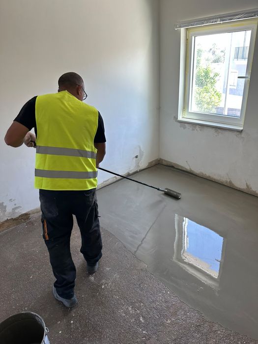 Aplicador de pavimento vinílico em rolo e Click