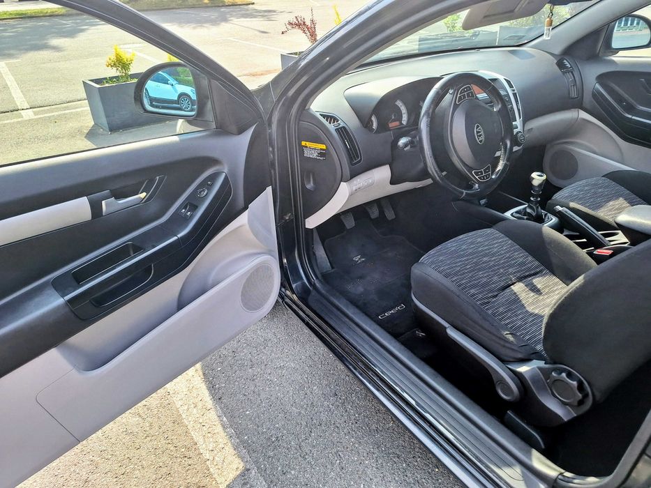 Kia ProCeed 1,6 2009 rok