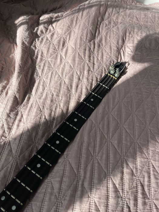 Gitara basowa headless yamaha bx-1 mij