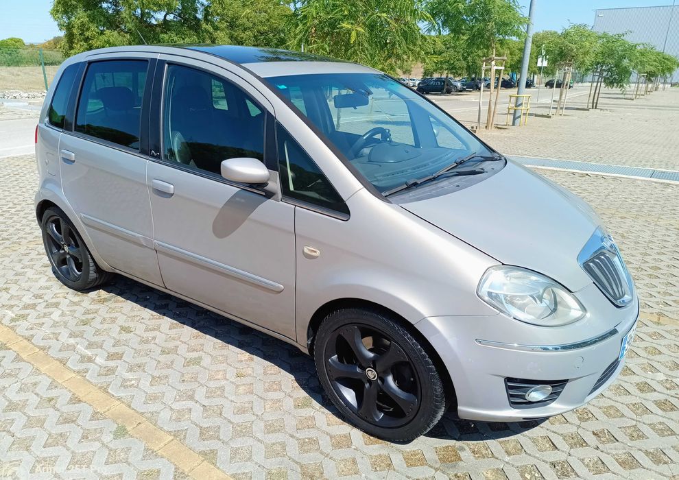 Lancia Musa 1.3 MultiJet Automático