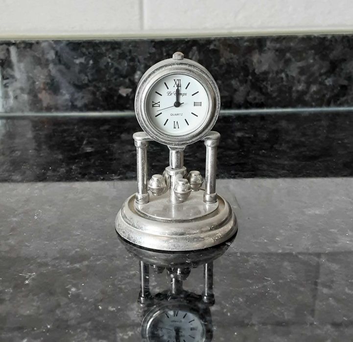 Pequeno Relógio de Coleção