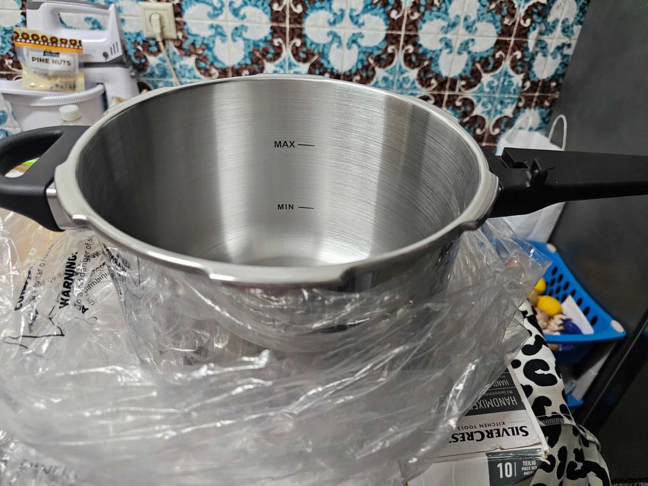 Panela de pressão 6 litros