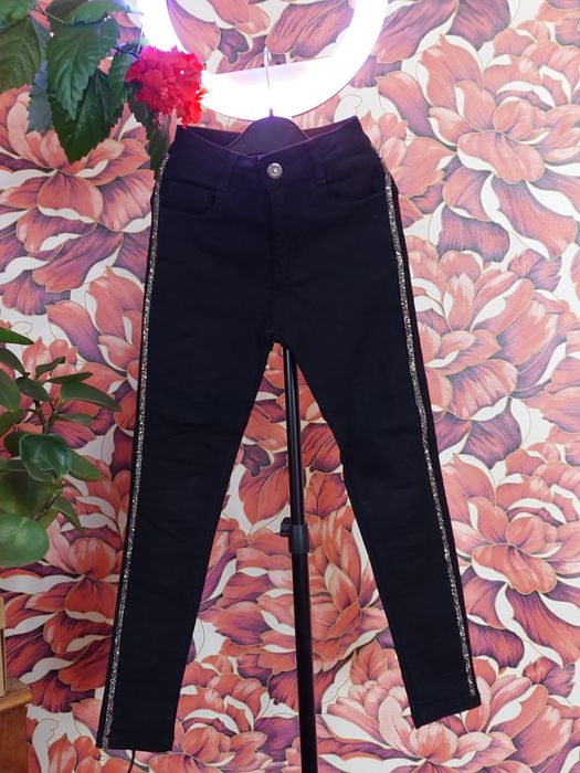 Нарядні штани Grace ,брюки з камінчиками на дівчинку джинси