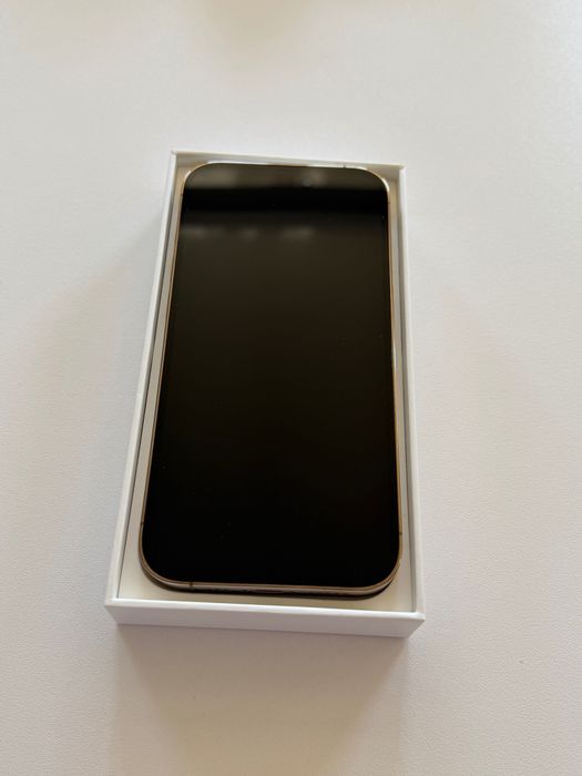 Złoty iPhone 14 Pro 128GB w bardzo dobrym stanie