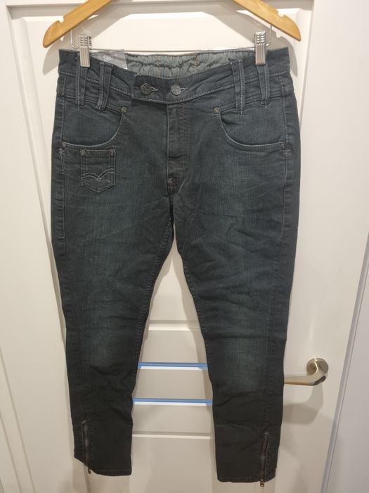 Jeansy męskie Levi's Slim Tapered 402 - rozm. 30 / 30 - ciemny grafit
