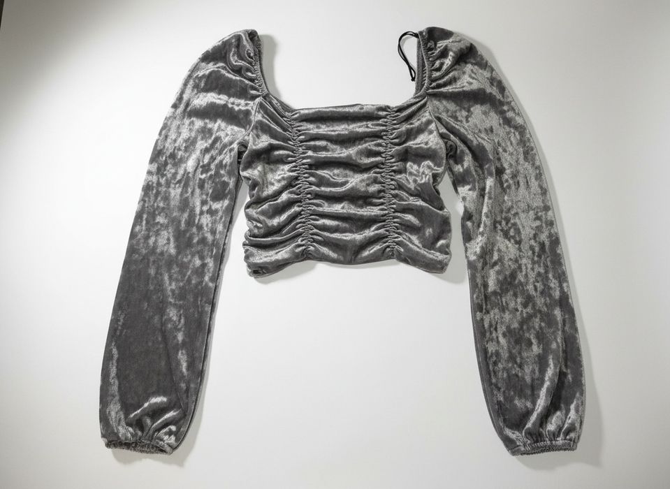 Welurowy top z rękawkami