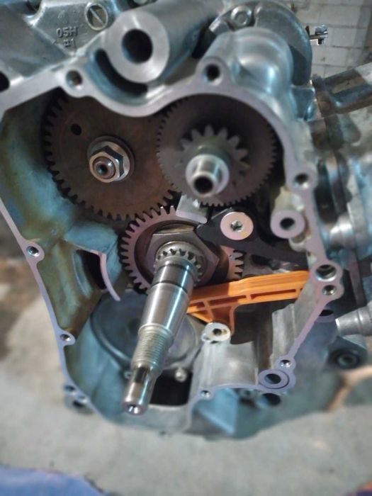 Двигун SUZUKI skywave 250 m