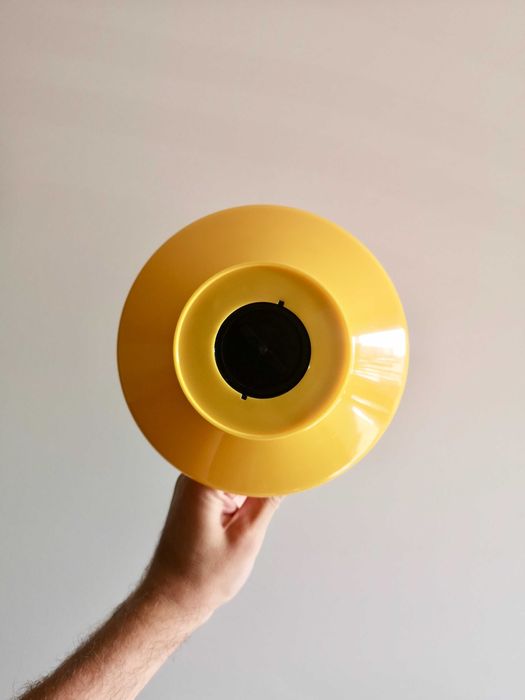 Garrafa térmica/termos vintage em plástico resistente/rígido amarelo