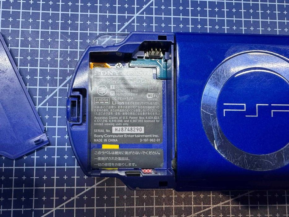 PSP-2000 Playstation Portable CFW MOD odpalają kopie zapasowe gier