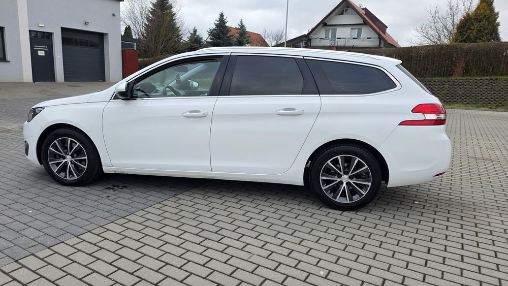 Peugeot 308 rok 2016 silnik 2.0 diesel automat ładny zamiana