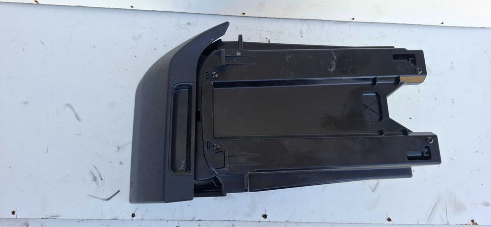 VW T6 TRANSPORTER MULTIVAN 2015- schowek uchwyt butelki kubka cupholder popielniczka 7E5858601J