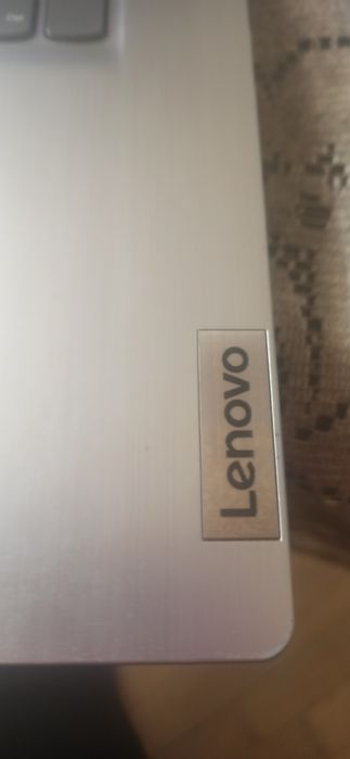 Laptop LENOVO IdeaPad 3 17 możliwa zamiana na telefon, glebogryzarkę
