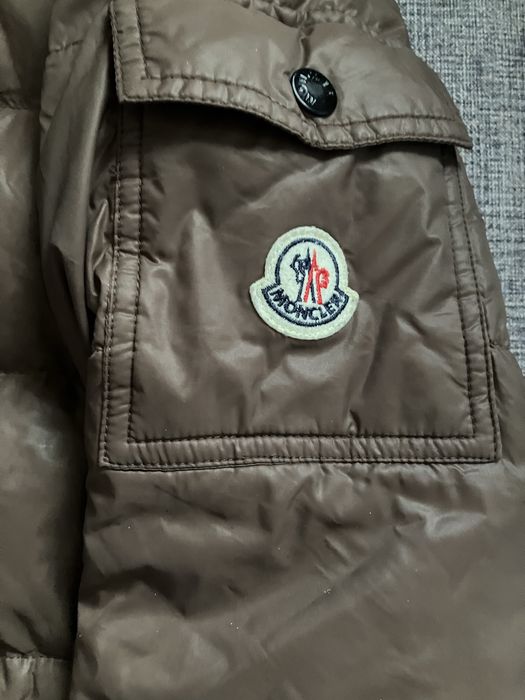 Пальто Moncler пуховик