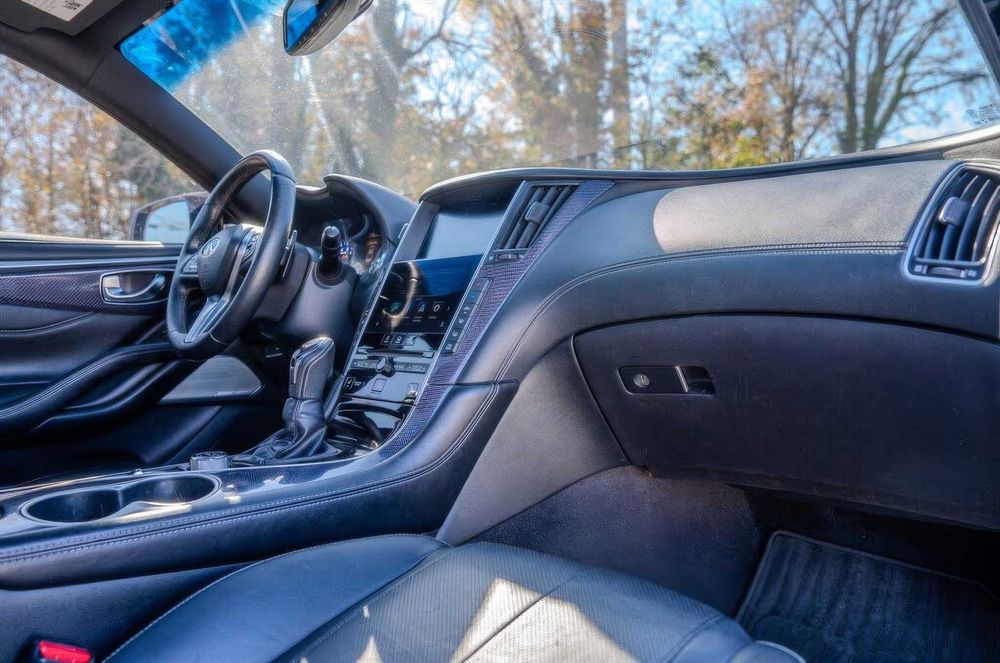 INFINITI Q60 Sport Coupe      2018