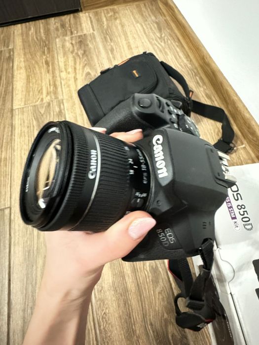 Lustrzanka Canon EOS 850D