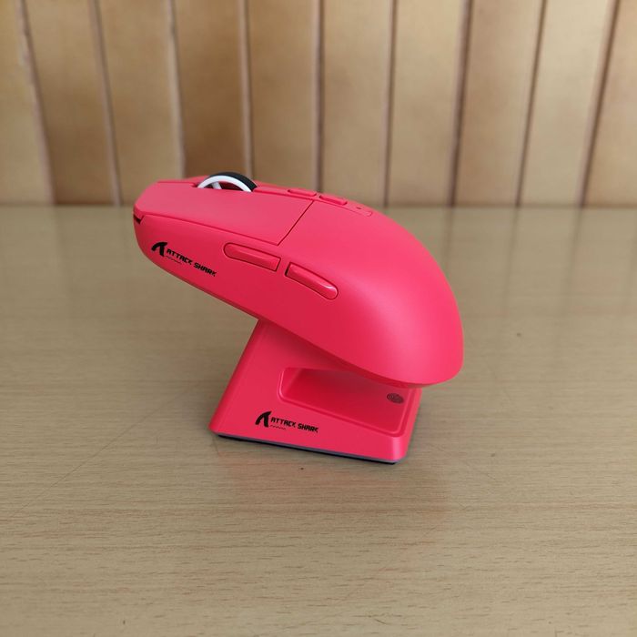 Rato Mouse Wireless Gamer 26 mil DPI Attack Shark X6 Vermelho