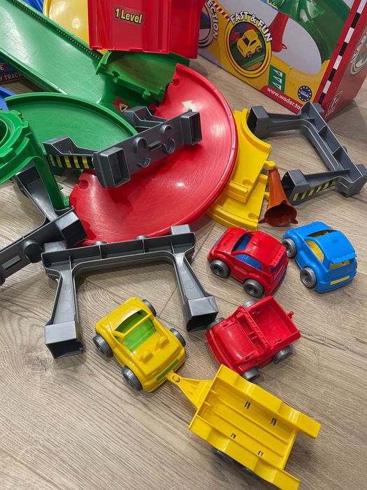 Ігровий набір Гараж із трасою Wader, паркінг
