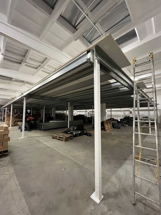 Pomosty magazynowe podesty przemysłowe antresole 150m2 - 350kg/m2