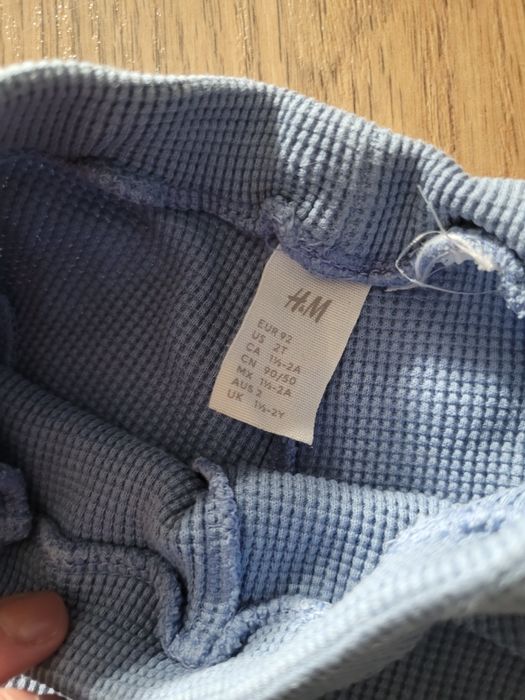 Продам вафельний літній костюм на хлопчика 1,5-2роки. H&M