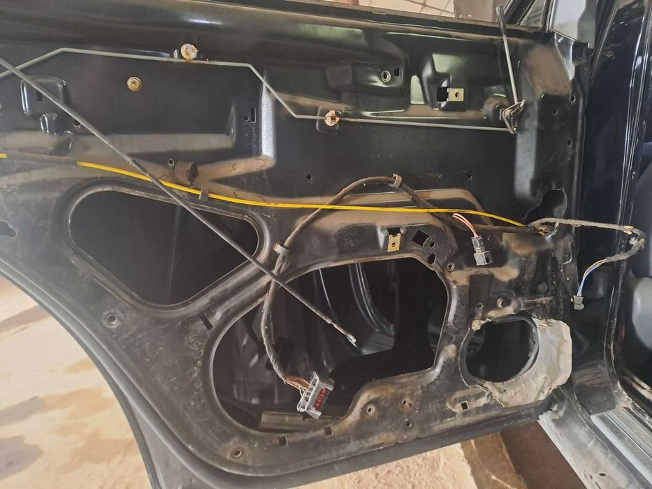 Двери Мерседес W210 передние задние