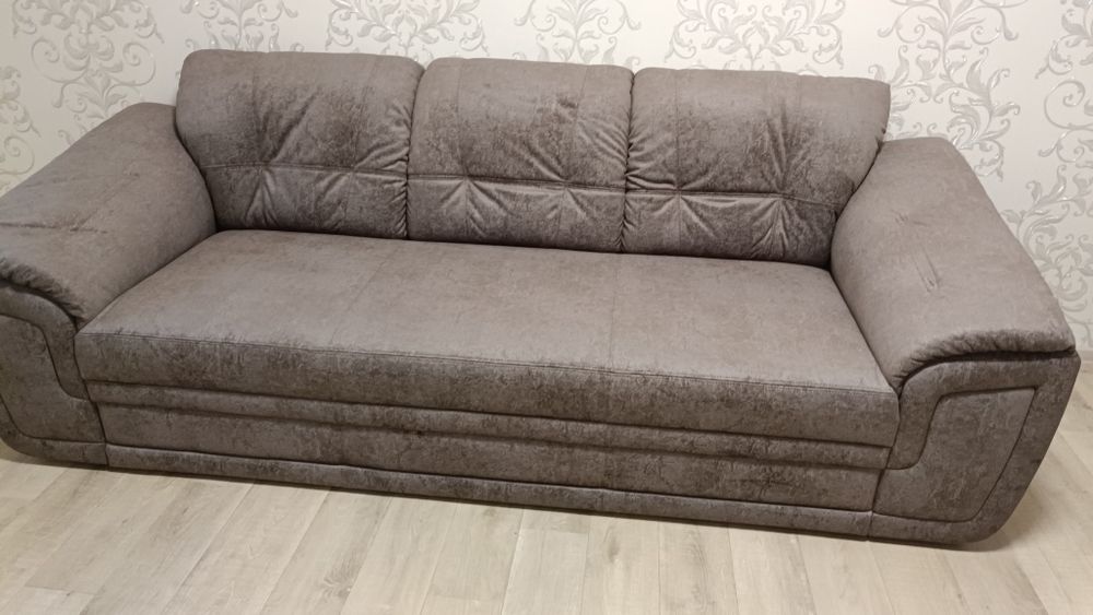 Реставрация.Перетяжка мебели и ремонт мягкой мебели.Кровать.,диван, ст