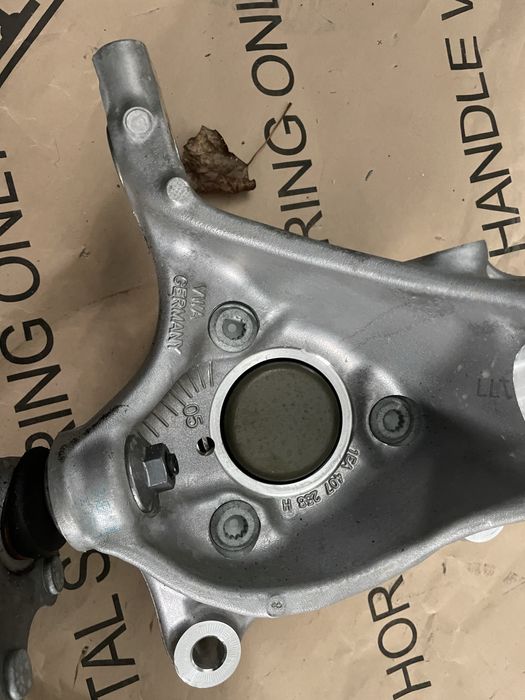 Цапфа Фольксваген ід 4 нова