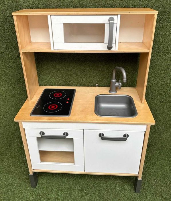 Cozinha de brincar IKEA, impecável