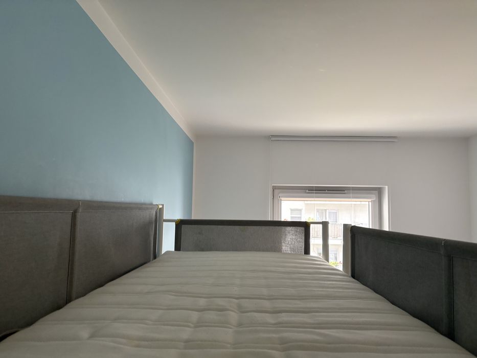 IKEA VITVAL biały/jasnoszary (90x200 materac w dobrym stanie)