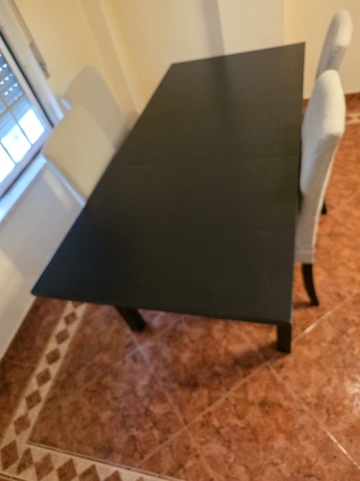 Conjunto de mesa extensível + 4 cadeiras482694285441126401