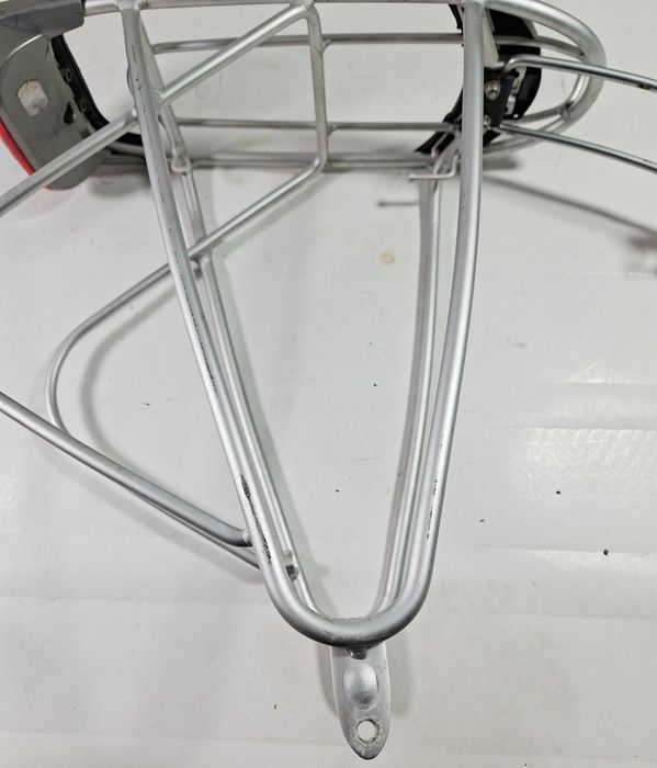 Bagażnik tylny do roweru na koła 28 cali mocowany na śruby Gazelle alu