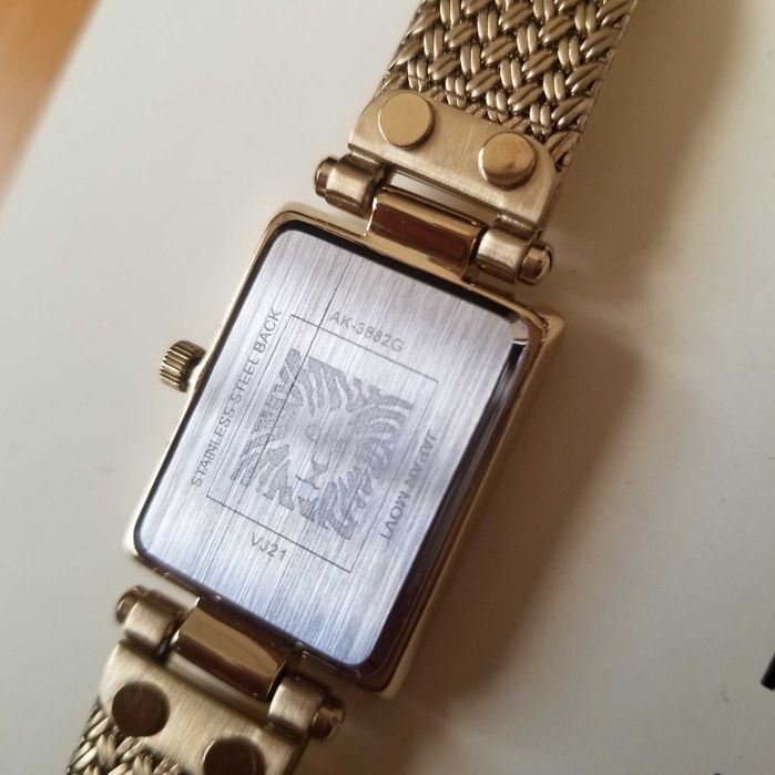 Часы ANNE KLEIN фирменные