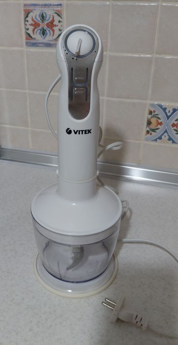 Чаша з ножем для блендера Вітек 1478